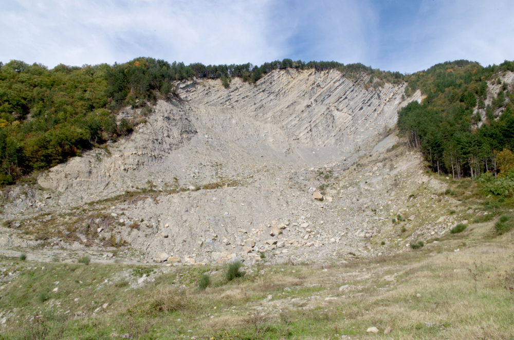Vista dell'affiornamento e della parte alta della frana, anno 2015 - Foto Archivio Servizio Geologico