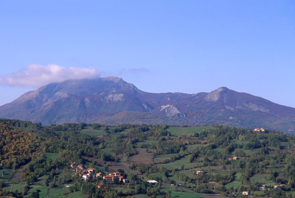 Il Monte Ventasso ed il paesaggio circostante